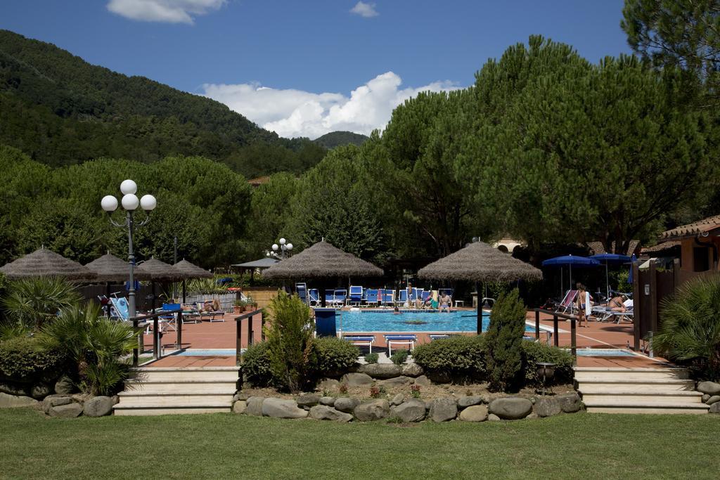 Villaggio Albergo San Lorenzo E Santa Caterina เปสเชีย ภายนอก รูปภาพ