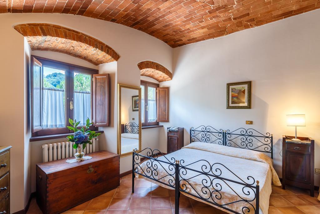 Villaggio Albergo San Lorenzo E Santa Caterina เปสเชีย ภายนอก รูปภาพ