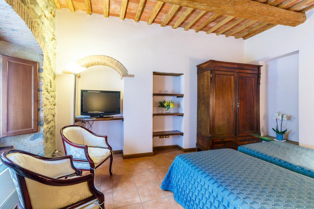 Villaggio Albergo San Lorenzo E Santa Caterina เปสเชีย ภายนอก รูปภาพ