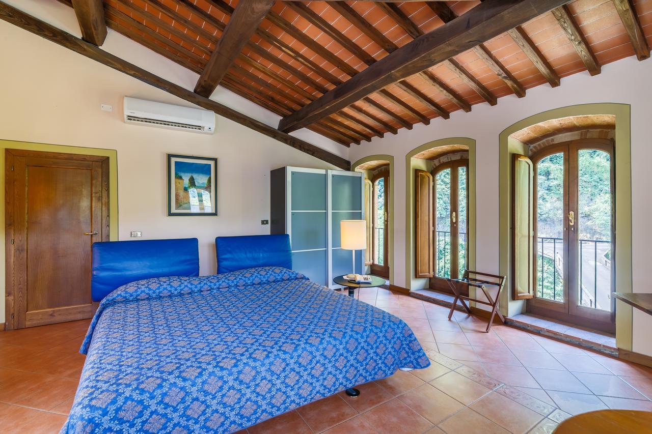 Villaggio Albergo San Lorenzo E Santa Caterina เปสเชีย ภายนอก รูปภาพ